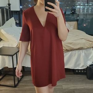 AMERICAN APPAREL • red v-neck dress